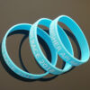 bracelets en plastique