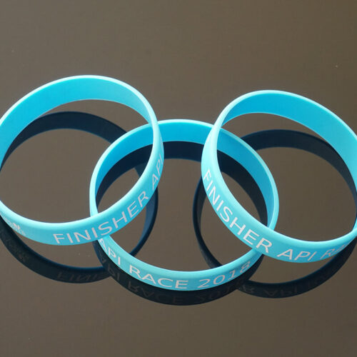 bracelets en plastique