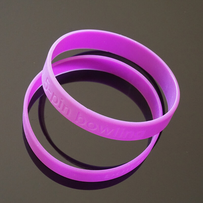 personalized silicone bracelets