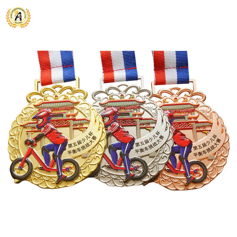 Medailles voor loopfietsen