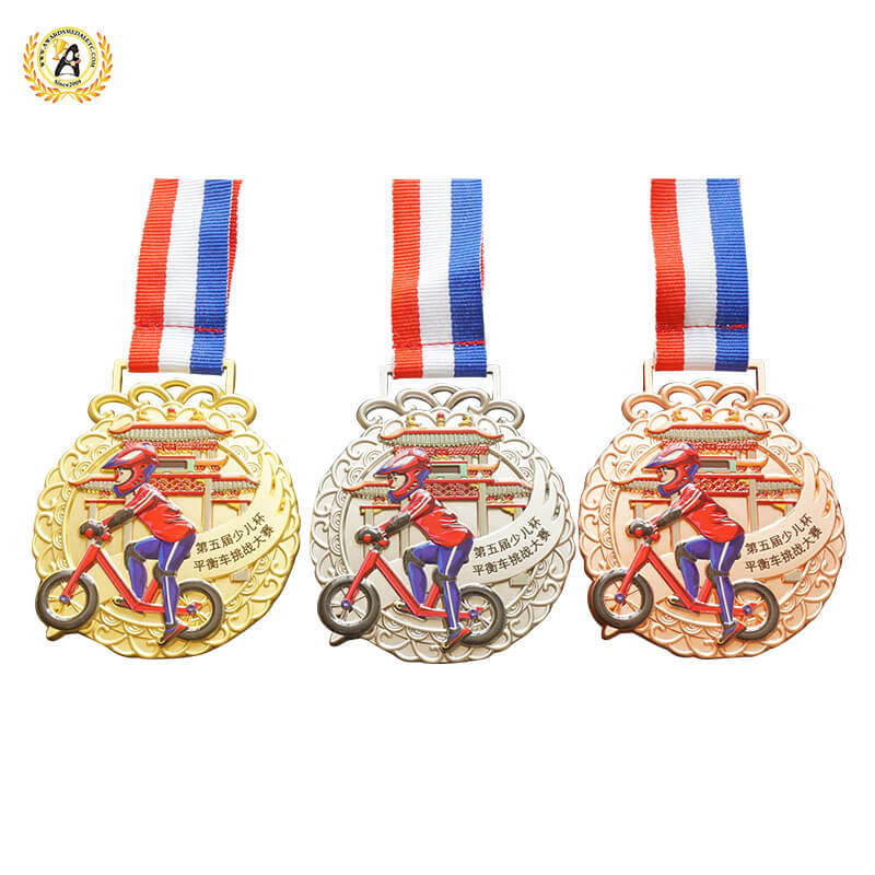 Medailles voor loopfietsen