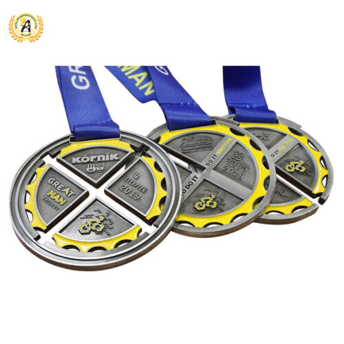 Ironman-Triathlon-Medaille
